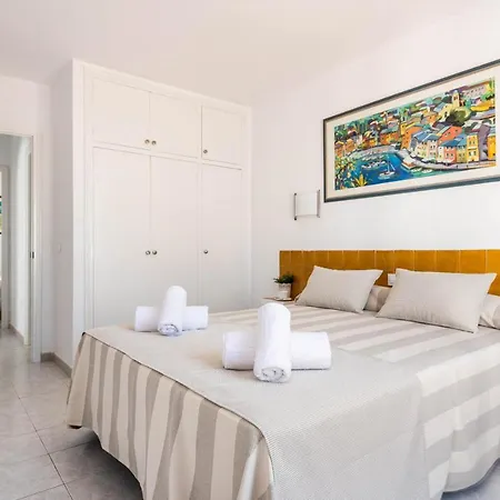 Rimar 4, 2 Bedroom Apartment, Cap D'artrutx Апартаменты